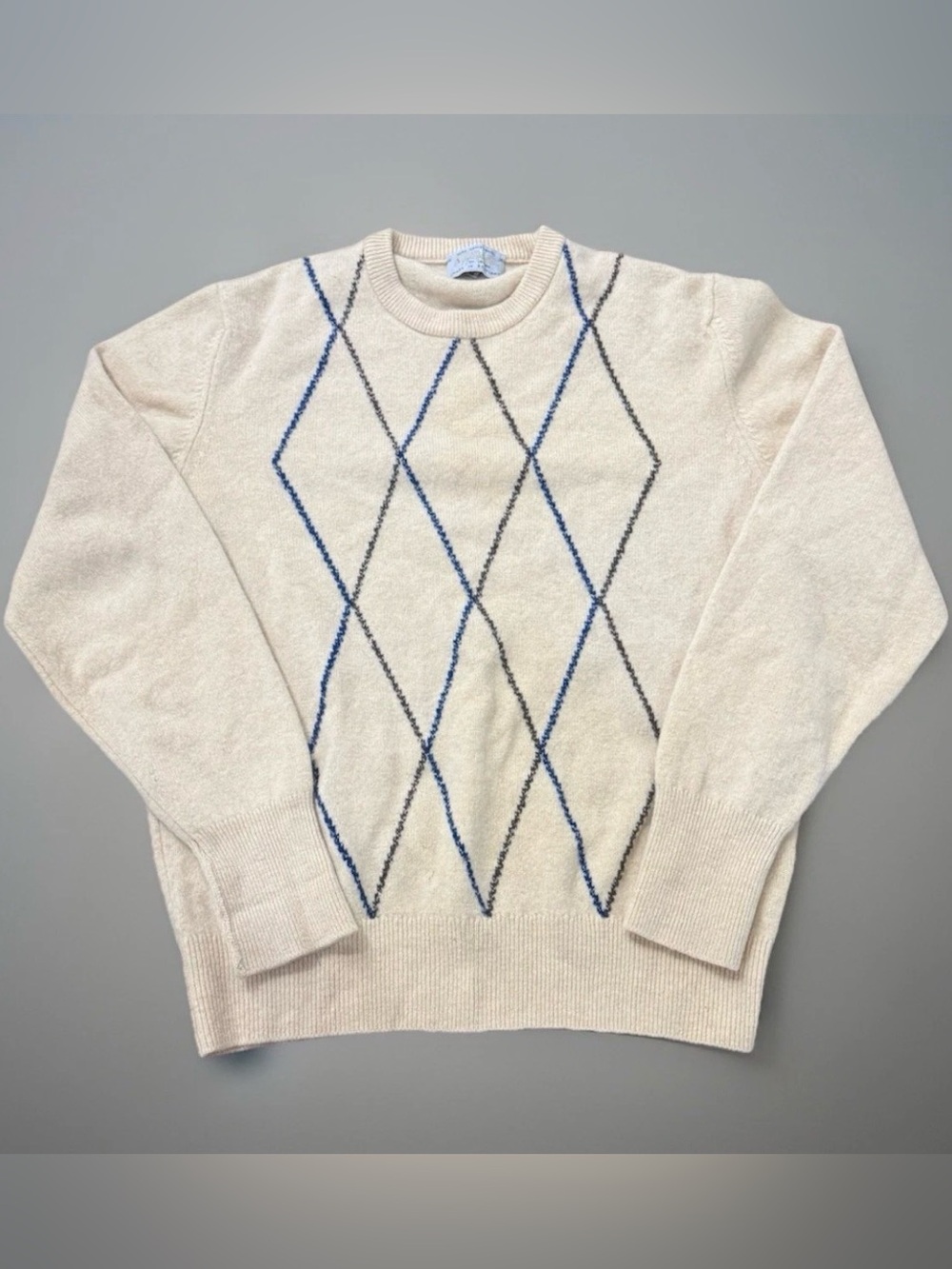 Aquascutum Men’s 44” Pure Lambs Wool Ivory/Blue Knit Crewneck Argyle Sweater